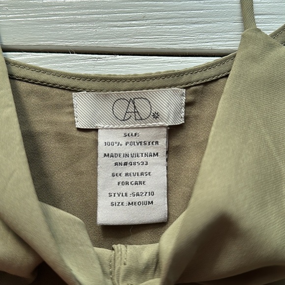 CAD Button Front Olive Green Tank Blouse size M - Picture 2 of 3